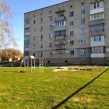 Продам 3-х кімнатну квартиру і гараж  у м.Путивль Сумської області