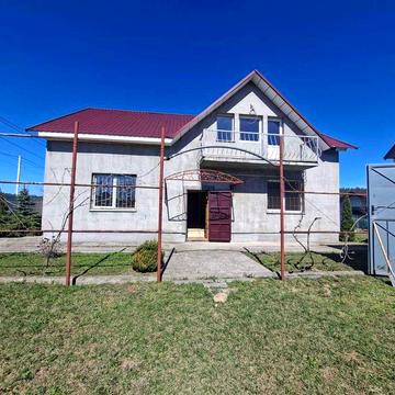 Будинок у Старих Петрівцях , 10 соток, гараж, сад