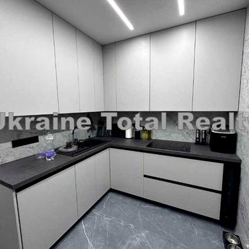 Чудова 3к квартира з ремонтом біля метро Харківська! Вул Ревуцького 36/2