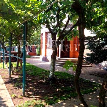 Добротный дом  в тихом переулке Дача Ковалевского