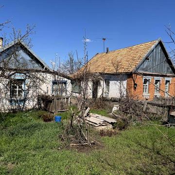 Продам дом. с. Красна балка