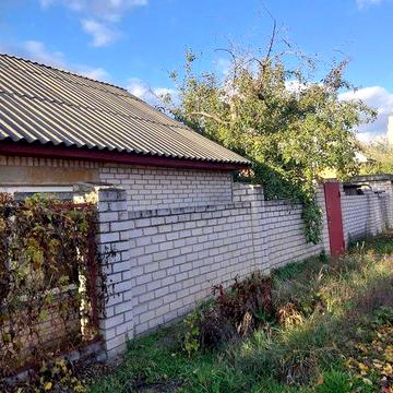 Цегляний будинок!