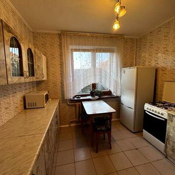 Оренда 2 кім.кв. просп. Червоної Калини