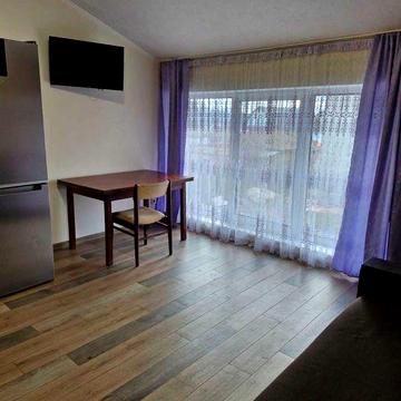 Зручна студія в автономному будинку