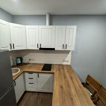 Оренда /квартира-студія з терасою (без комісії)