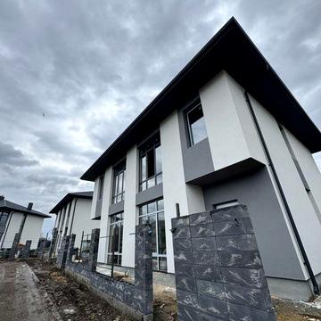 Дуплекс для сімї під  єОселю в Гатному