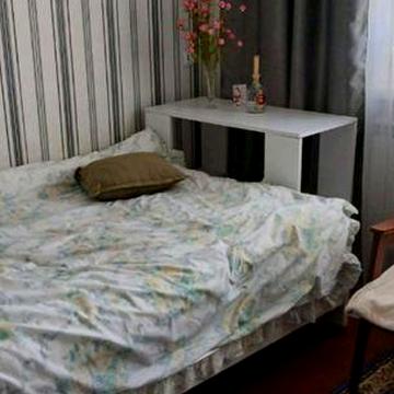 Здаеться житло для хлопця. В ціну входять платежі