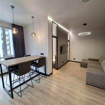 Оренда 1К . Бізнес клас. Паркінг. Центр . Золоті  Ворота .