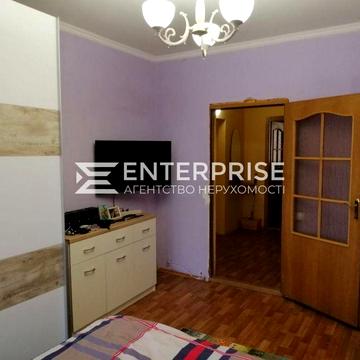 Продаж 3к квартири вул. Озерна, Оболонський район