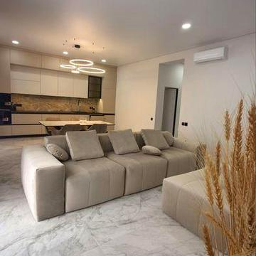 Котедж в КМ GOA | Автономний дім з ремонтом | Осокорки