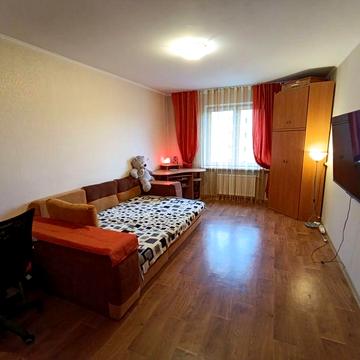 Данченка 3, Крістер Град. Ретровіль