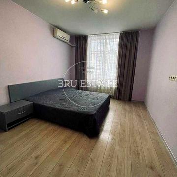 Продам 2к квартиру 74м Дніпровська Набережна 26І метро Осокорки 2 хв ЖК Південна Брама