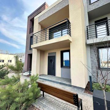 Продам 2х велику квартиру два рівні та парковка Теремки Крюківщина