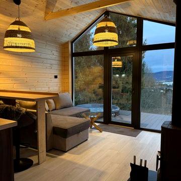 Довготривала оренда будинку в Карпатах з чаном та терасою