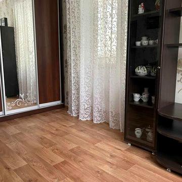 Здам 1 кімнатну квартиру вул  Симиренко