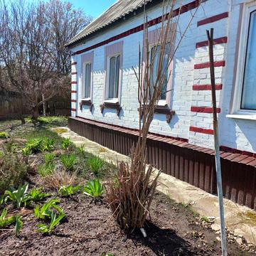 Продам добротный дом в пгт. Малиновка