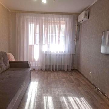 Продам 3кв Л. Сердюка10 ЖК жек без названия