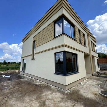 Дуплекси  135м  Гатне