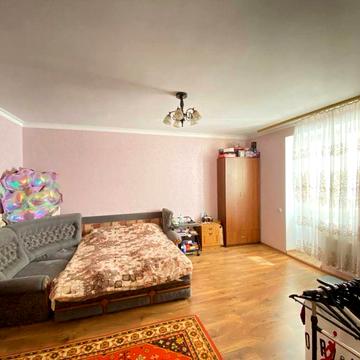 Продаж 1о кімнатної квартири в новобудові Центр біля 19 школи