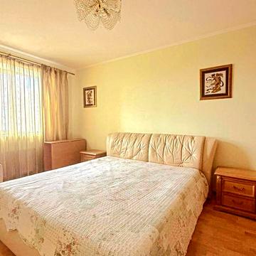 Продам 2кім.квартиру вул.Грушевського, м Бровари