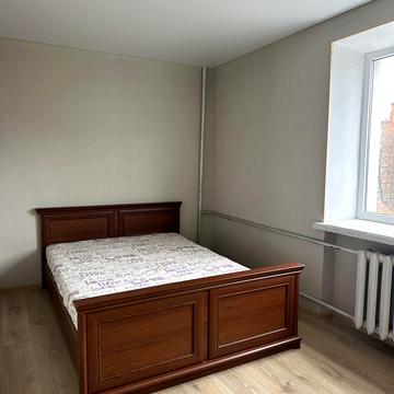 Камянецька вул., 47