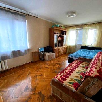 Здам 2 комнатную раздельная метро Черниговская пешком