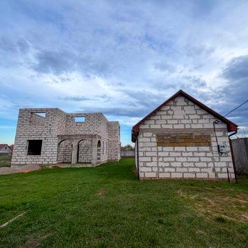 Срочно! Дом в Фонтанке 200 м² с гаражом, готов под монтаж крыши| 10 соток АМ