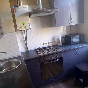 Сдам 2 комнатную квартиру на улице Рабочая, красная линия