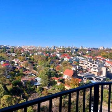 Современная студия 33 м2  ЖК Посейдон 15 этаж Вид на город! Море 150 м