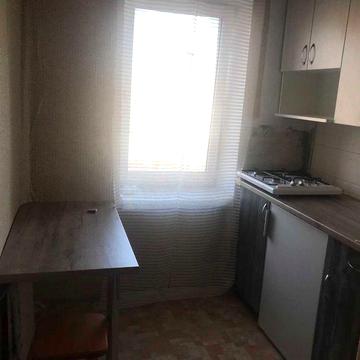 Здам 1 к-ну квартиру на Безручка.