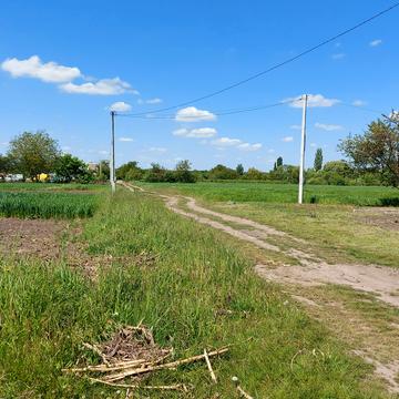 Молодіжна, 40