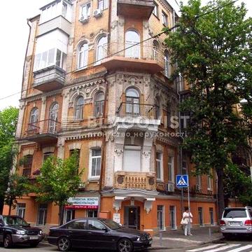 Продаж 1-кімн квартири 51,2м під ремонт у "царському" будинку. Історичний центр, вул.Стрітенська, 4/13