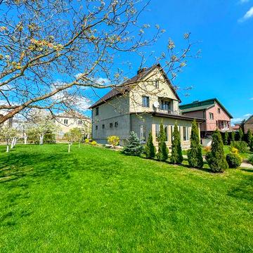 Продається будинок на ділянці 10 соток | 75 000 $ |