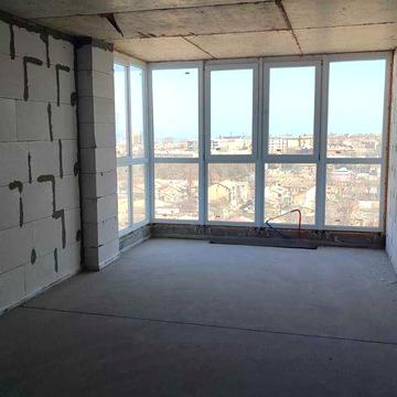 Продам студію в зданому будинку в Центрі