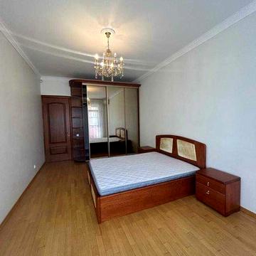 Оренда 2-кім. Печерськ  Є.Коновальця ,36б  метро Печерська