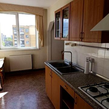 Здається в оренду трьох кім квартира  в Ужгороді район вул Минайська