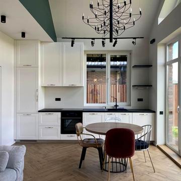 Амосова вул., 73а