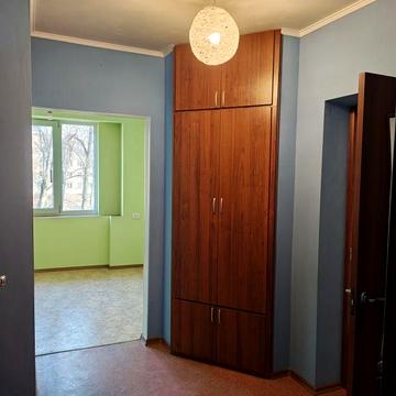 Продам 2 кімнатне приміщення в гуртожитку 38.6 кв.м. квартиру Харків Докучаївське