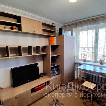 продаж квартири гуртожиток Воскресенка проспект Воскресенський 15В