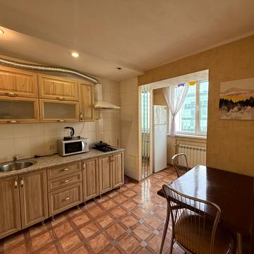 Соломянська вул., 8