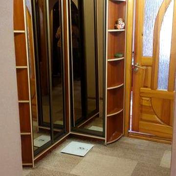 Продам простору 3 к. кв.  до метро Перемога 3 ки