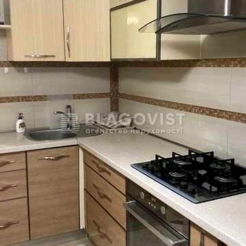 Продам 3-к квартиру вул.Івасюка,52 ремонт, 9(9) 70м, 100000дол