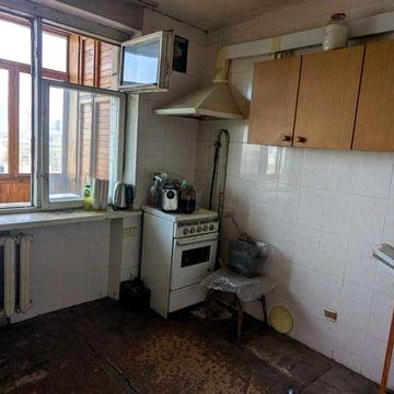 Продам 1-кімнатну кв-ру в Соломянському р- ні, вул. Генерала Воробйова (Курська), 12б