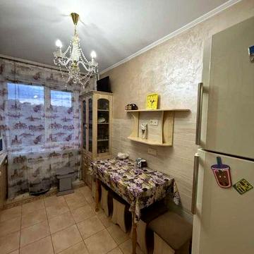 1к! квартира, Поділ, новобудова, 8/8 поверх, цегла, котел з косметикою