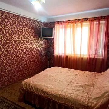 Сдам 1-о комнатную в центре