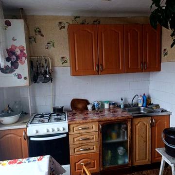 Продам 2-х кімнатну квартиру, с.Власівка, 3/5, центр