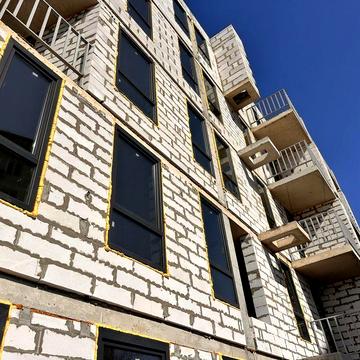 Продам 1 кімнатну квартиру в новому будинку.