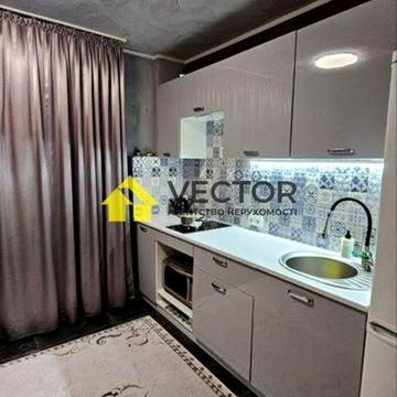 1 кімнатна квартира 52м2. Євроремонт з меблями і технікою.