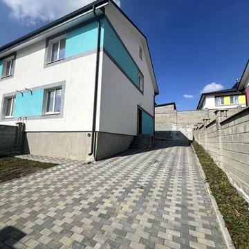 Продам котедж  р-н Макарова з ремонтом і меблями 100 кв.м. масив Липовий