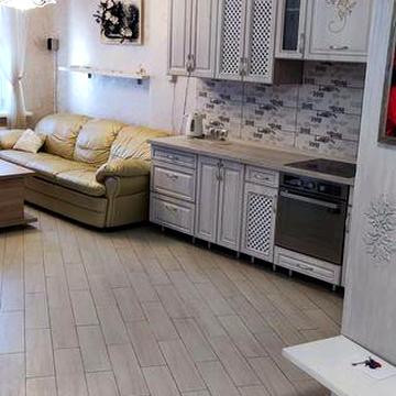 Квартира біля метро